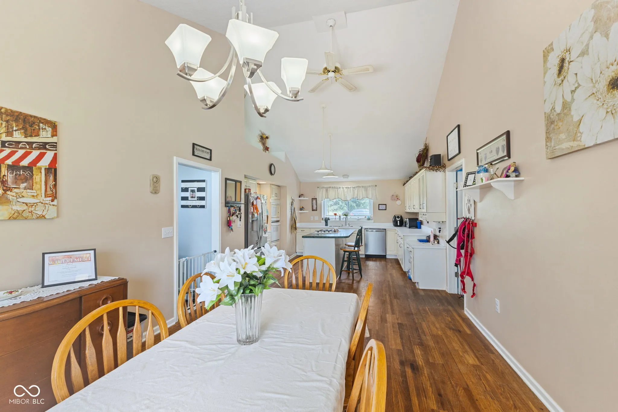 Greenfield, Indiana 46140, United States, 3 Bedrooms Bedrooms, ,3 BathroomsBathrooms,Residential,Active,163184