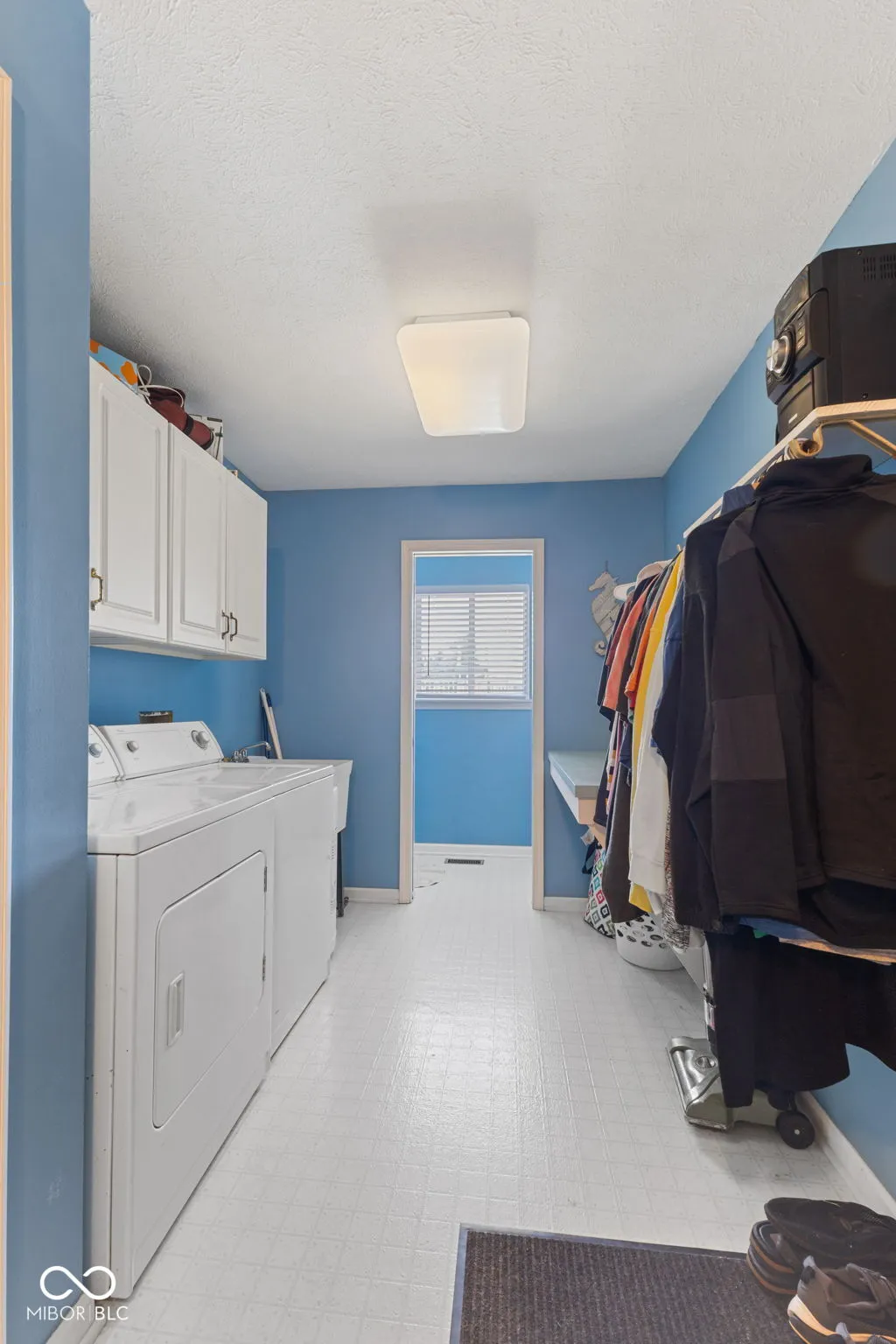 Greenfield, Indiana 46140, United States, 3 Bedrooms Bedrooms, ,3 BathroomsBathrooms,Residential,Active,163184