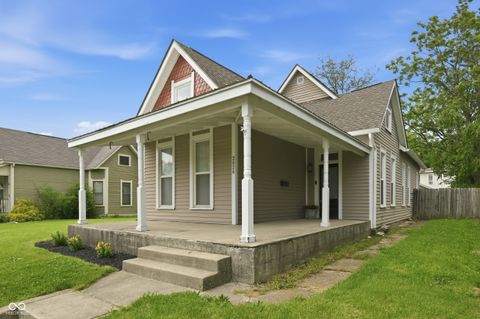 Photo of 2026 E 10th Street, Indianapolis, IN 46201 (MLS # 22092071)