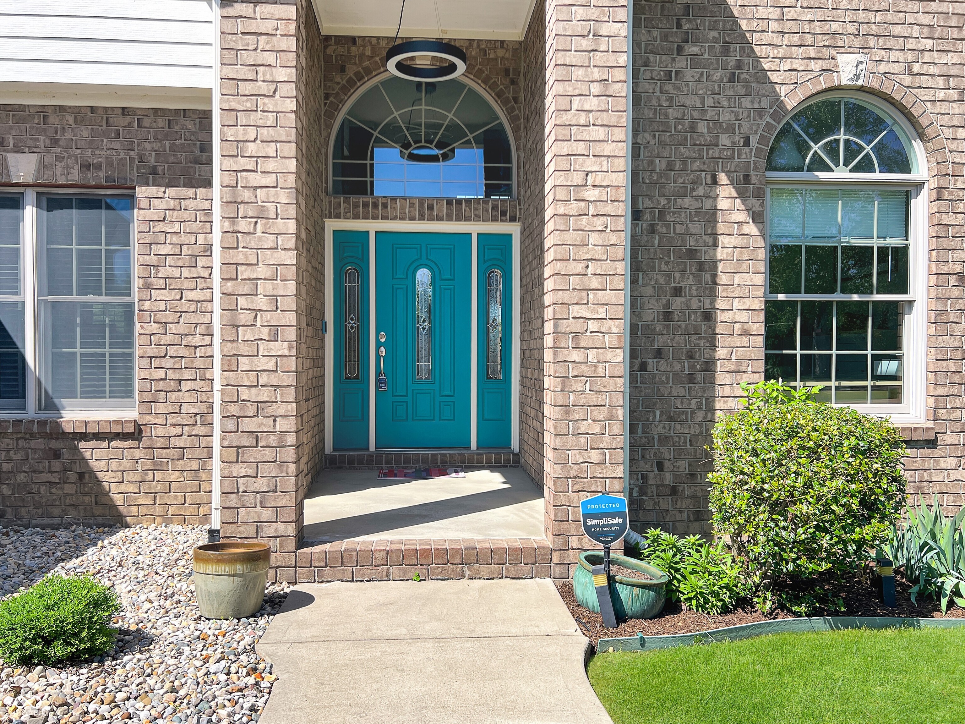 6075 Waterside Drive