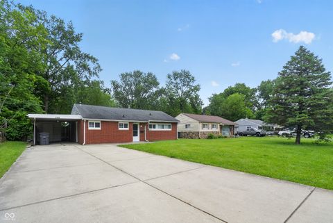 Photo of 2243 N Bolton Avenue, Indianapolis, IN 46218 (MLS # 22101490)