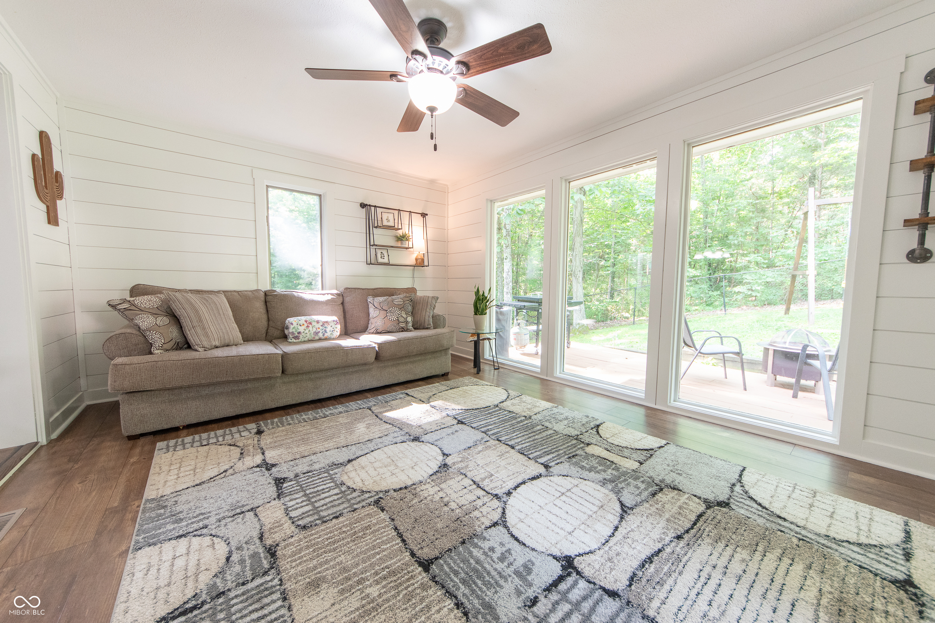 8925 W State Road 46