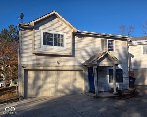 Photo of 5038 Clarkson Drive, Indianapolis, IN 46254 (MLS # 22076638)