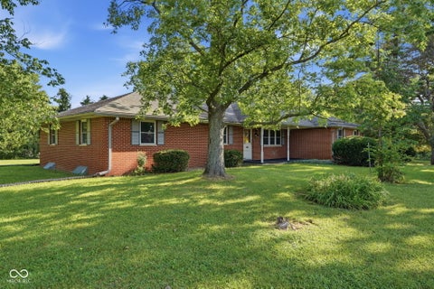 Photo of 5276 E County Road 550 N, Pittsboro, IN 46167 (MLS # 22122894)