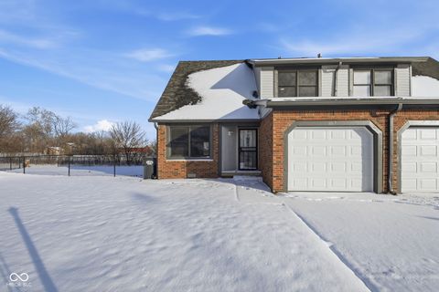 Photo of 1167 Charles Lee Court, Greenwood, IN 46143 (MLS # 22076972)