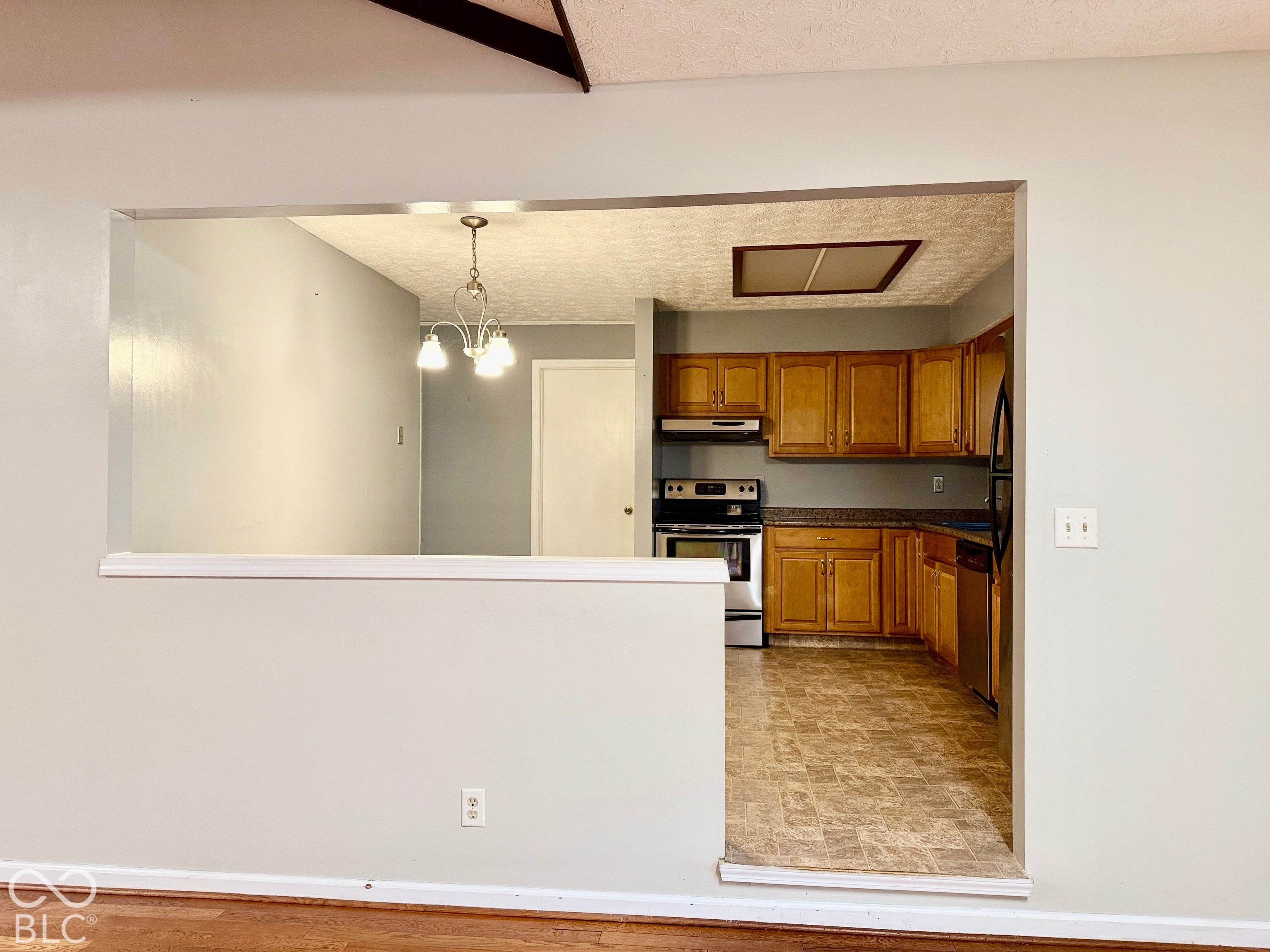 633 Pioneer Drive