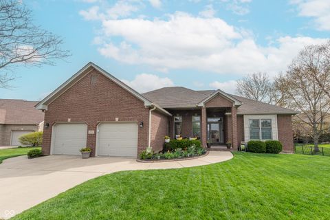 6081 Boulder Court Columbus IN 47201