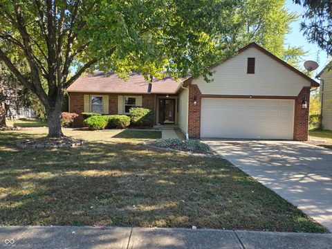 Photo of 6041 N Buell Lane, Indianapolis, IN 46254 (MLS # 22083935)