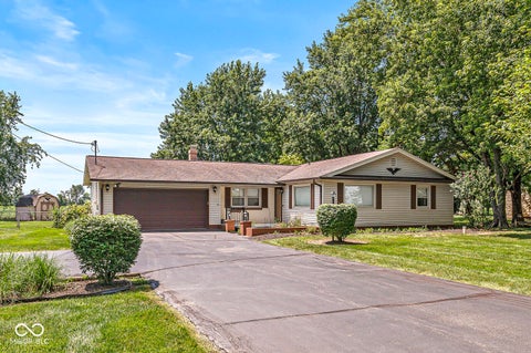 Photo of 7087 W 500 N, McCordsville, IN 46055 (MLS # 22110685)