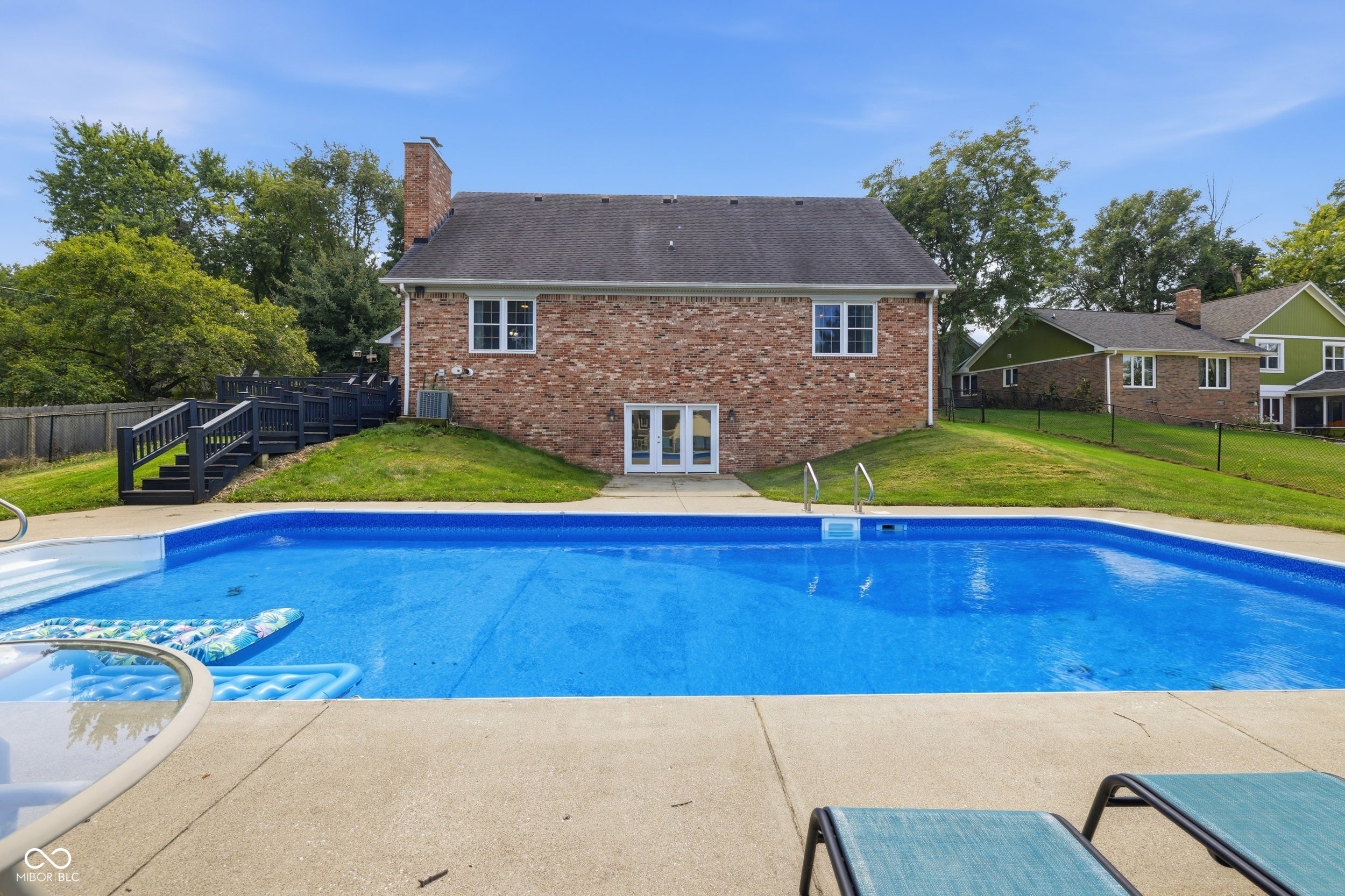 2135 Bobby Court