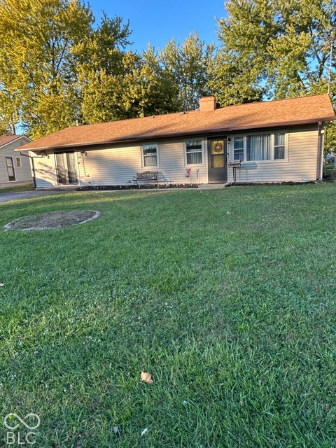 Photo of 310 Shelton PL, Whiteland, IN 46184 (MLS # 22132676)