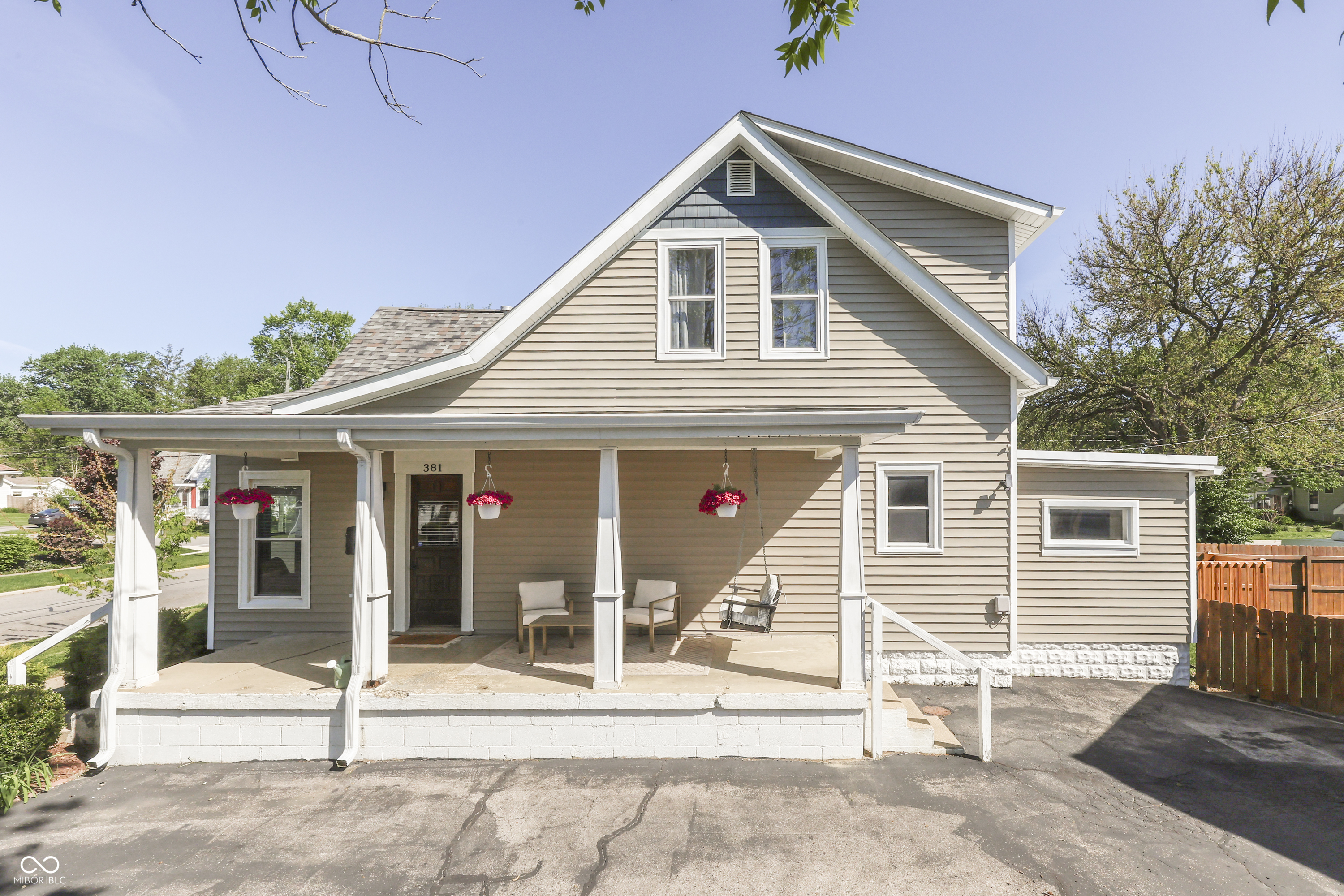 381 Walnut Street
