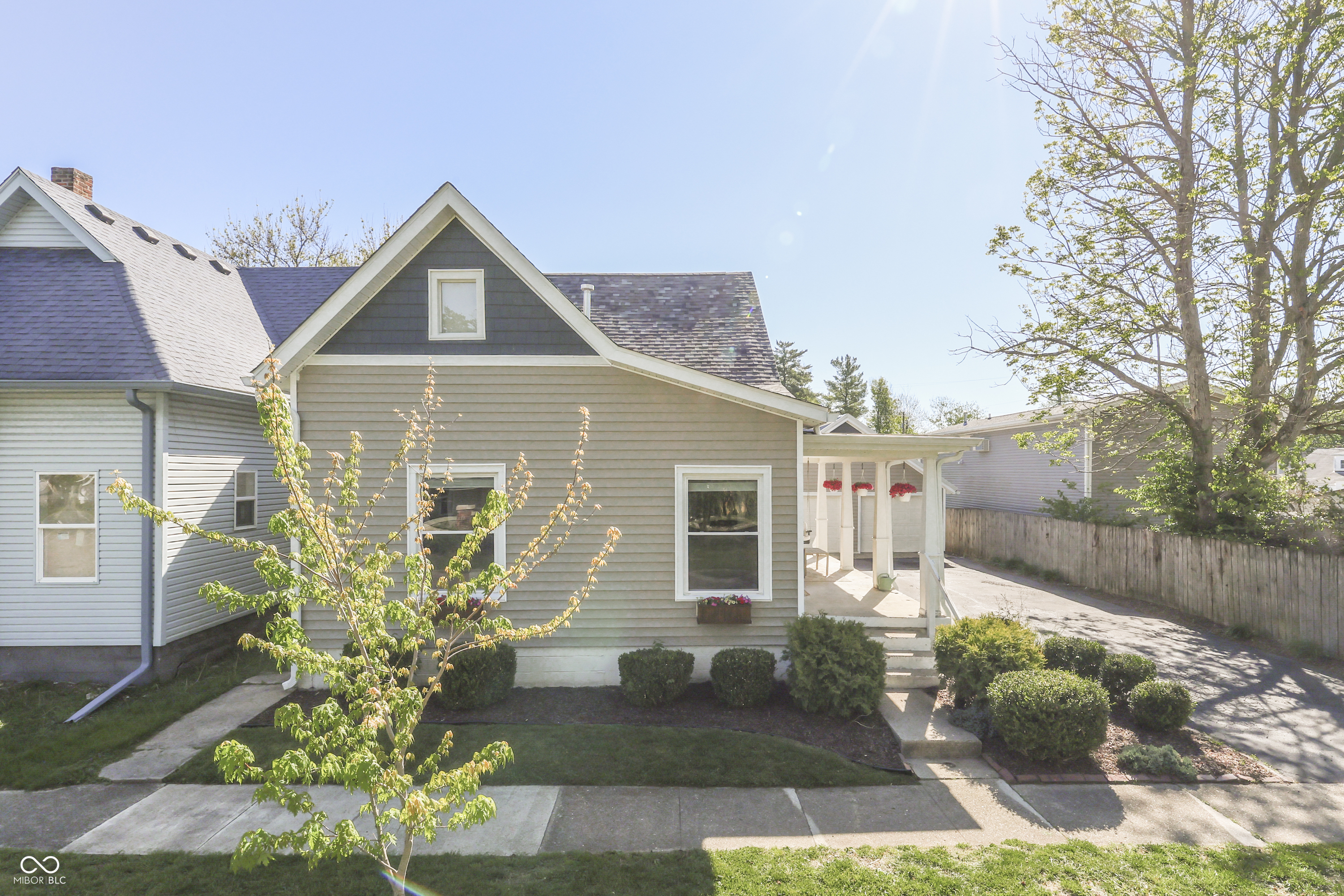 381 Walnut Street