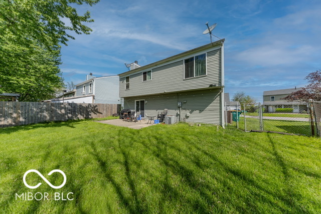 1031 W 59th Place