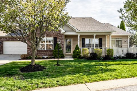 Photo of 2614 Oneida Lane, Indianapolis, IN 46217 (MLS # 22094448)