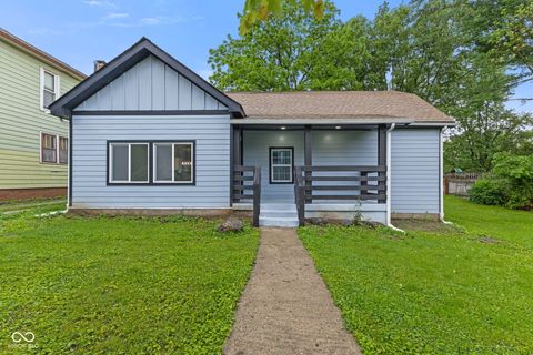 Photo of 202 N Jefferson Street, Danville, IN 46122 (MLS # 22104905)