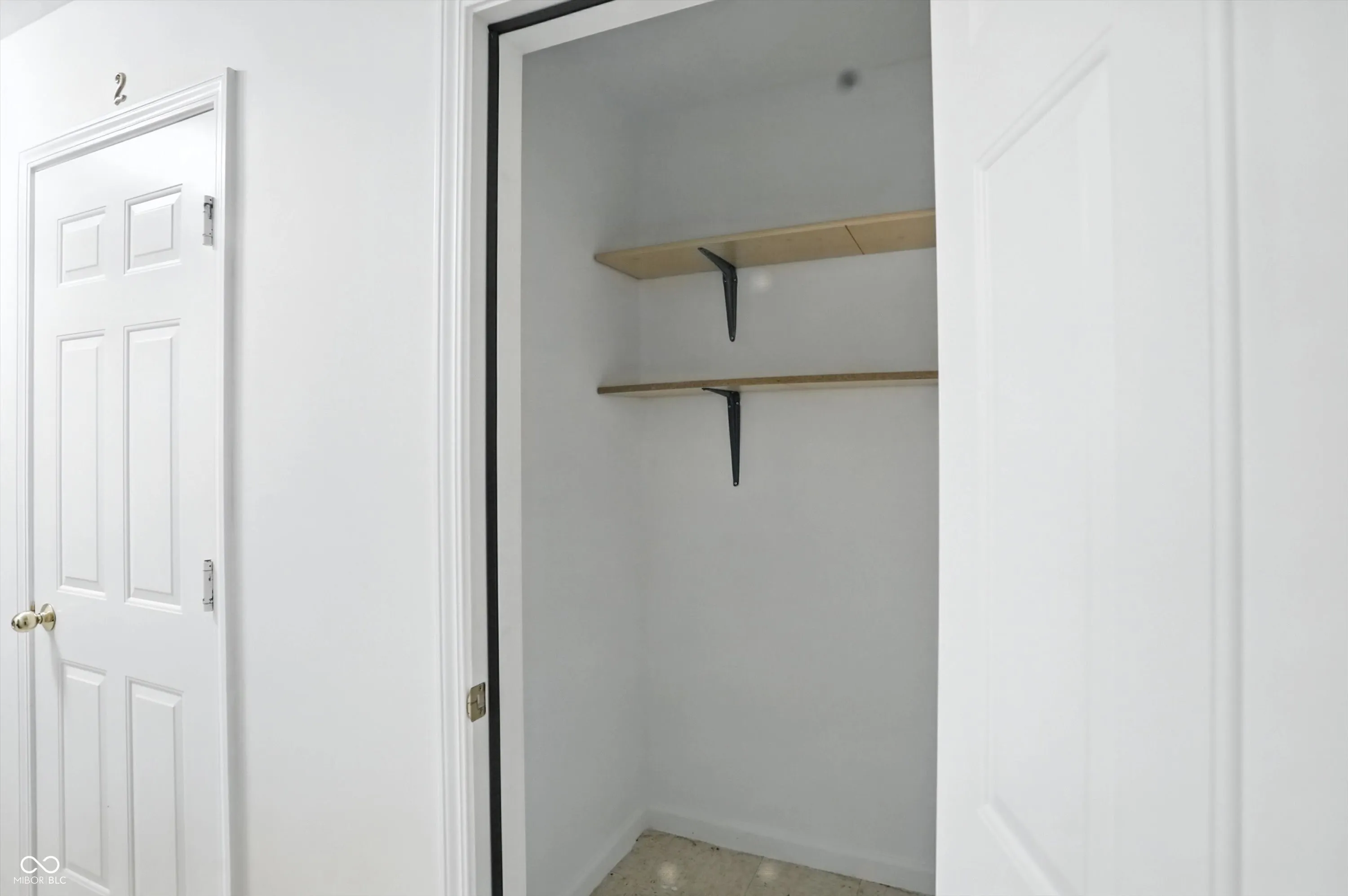 Indianapolis, Indiana 46237, United States, 2 Bedrooms Bedrooms, ,2 BathroomsBathrooms,Residential,Pending,156580