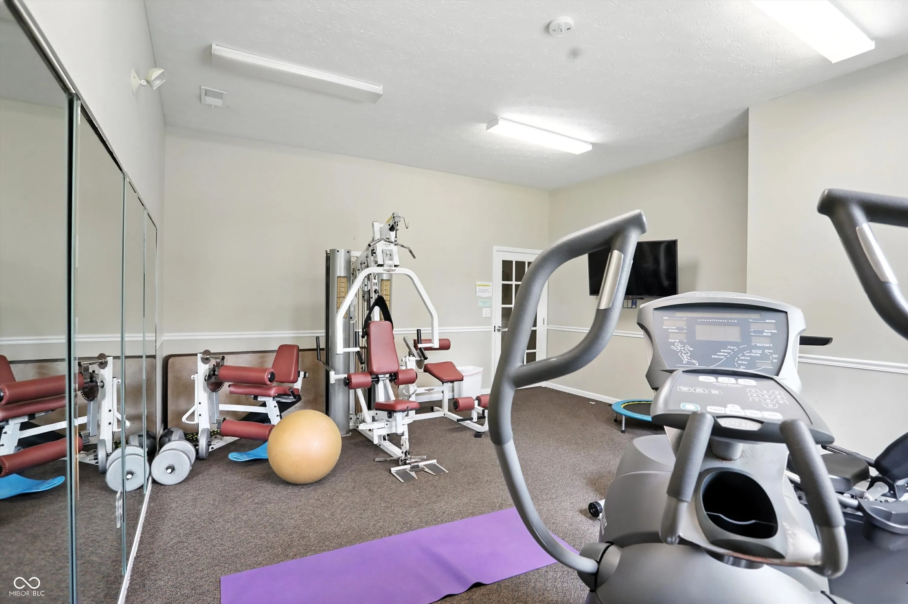 Indianapolis, Indiana 46237, United States, 2 Bedrooms Bedrooms, ,2 BathroomsBathrooms,Residential,Pending,156580