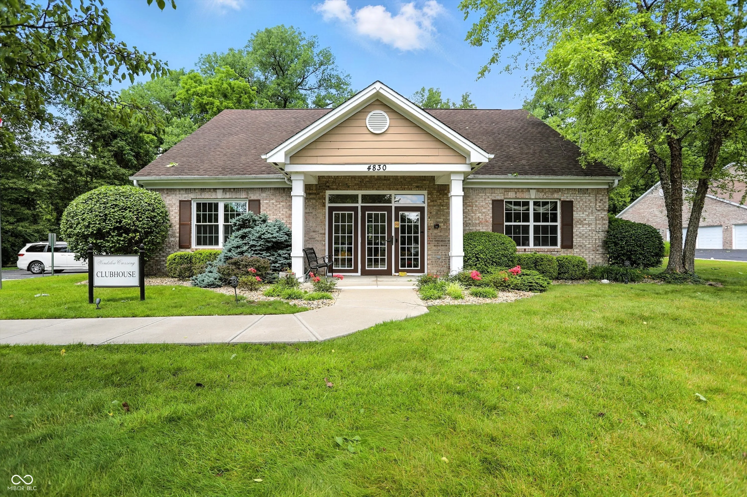 Indianapolis, Indiana 46237, United States, 2 Bedrooms Bedrooms, ,2 BathroomsBathrooms,Residential,Pending,156580