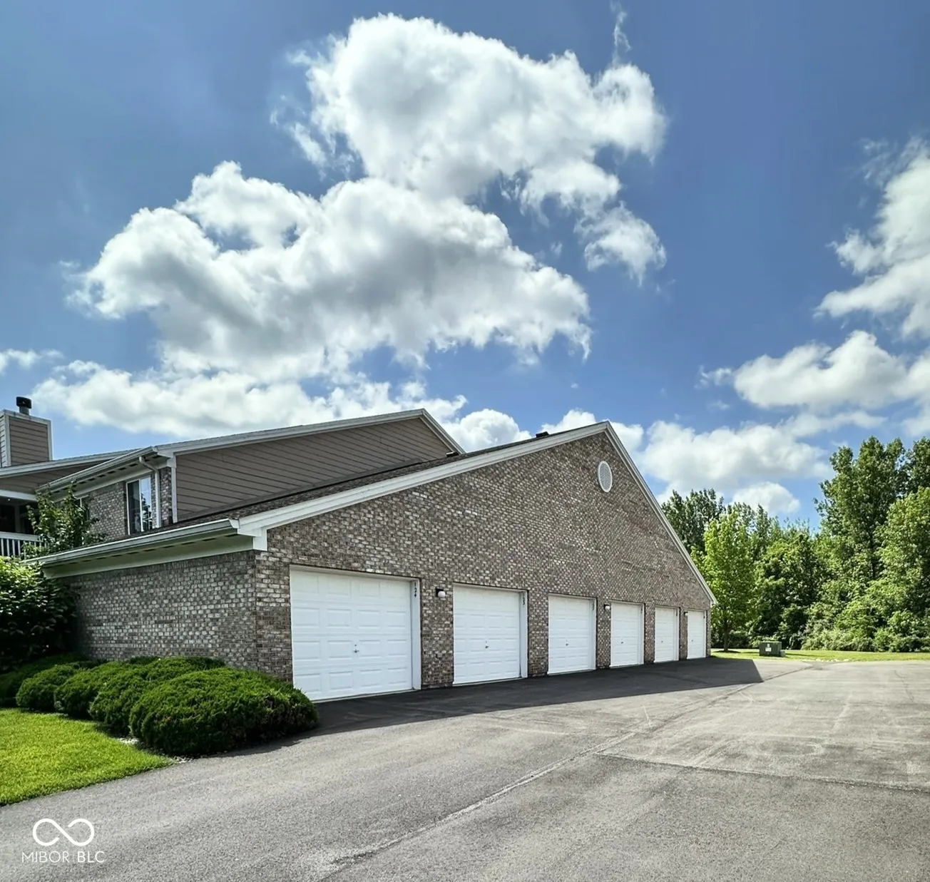 Indianapolis, Indiana 46237, United States, 2 Bedrooms Bedrooms, ,2 BathroomsBathrooms,Residential,Pending,156580