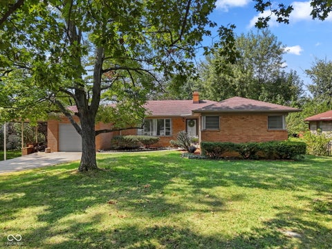 Photo of 1204 N Shortridge Road, Indianapolis, IN 46219 (MLS # 22123651)