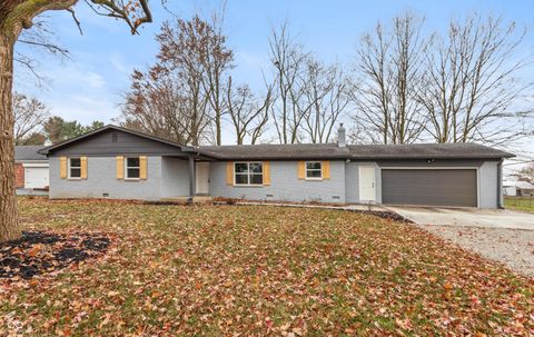 Photo of 3680 N County Road 950 E, Brownsburg, IN 46112 (MLS # 22075038)
