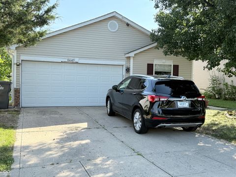 Photo of 6649 Earlswood Drive, Indianapolis, IN 46217 (MLS # 22116609)