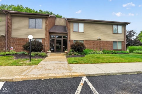 Photo of 101 Knoll Court #A, Noblesville, IN 46062 (MLS # 22107772)