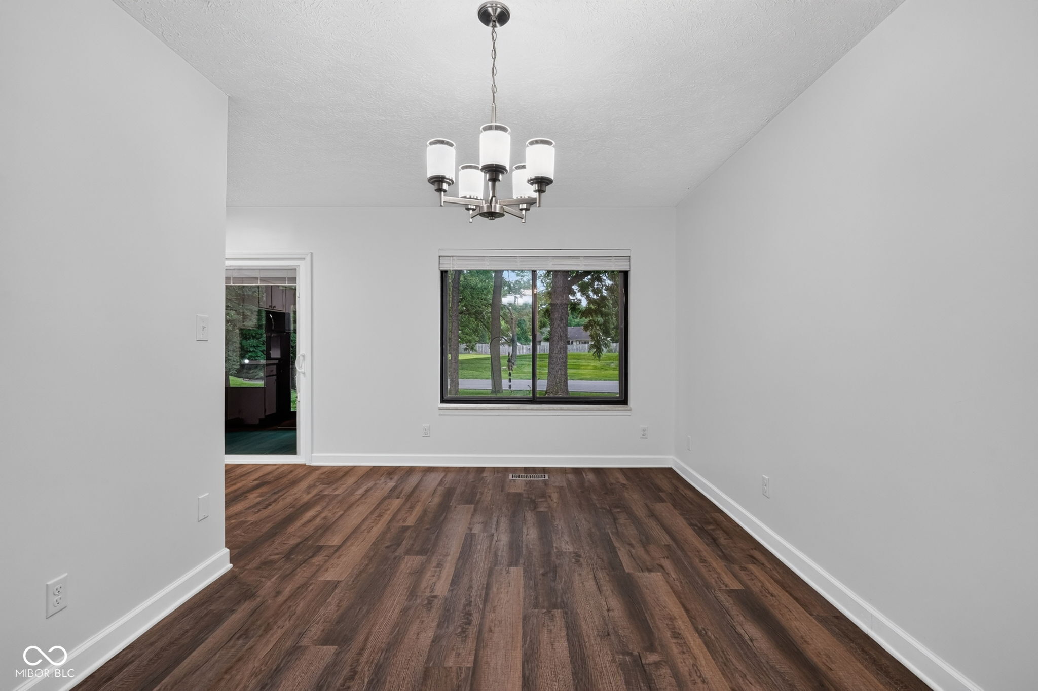 101 Knoll Court A