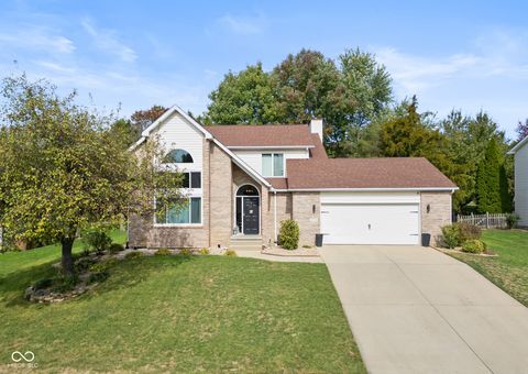 Photo of 6036 Chinkapin Drive, Columbus, IN 47201 (MLS # 22068754)