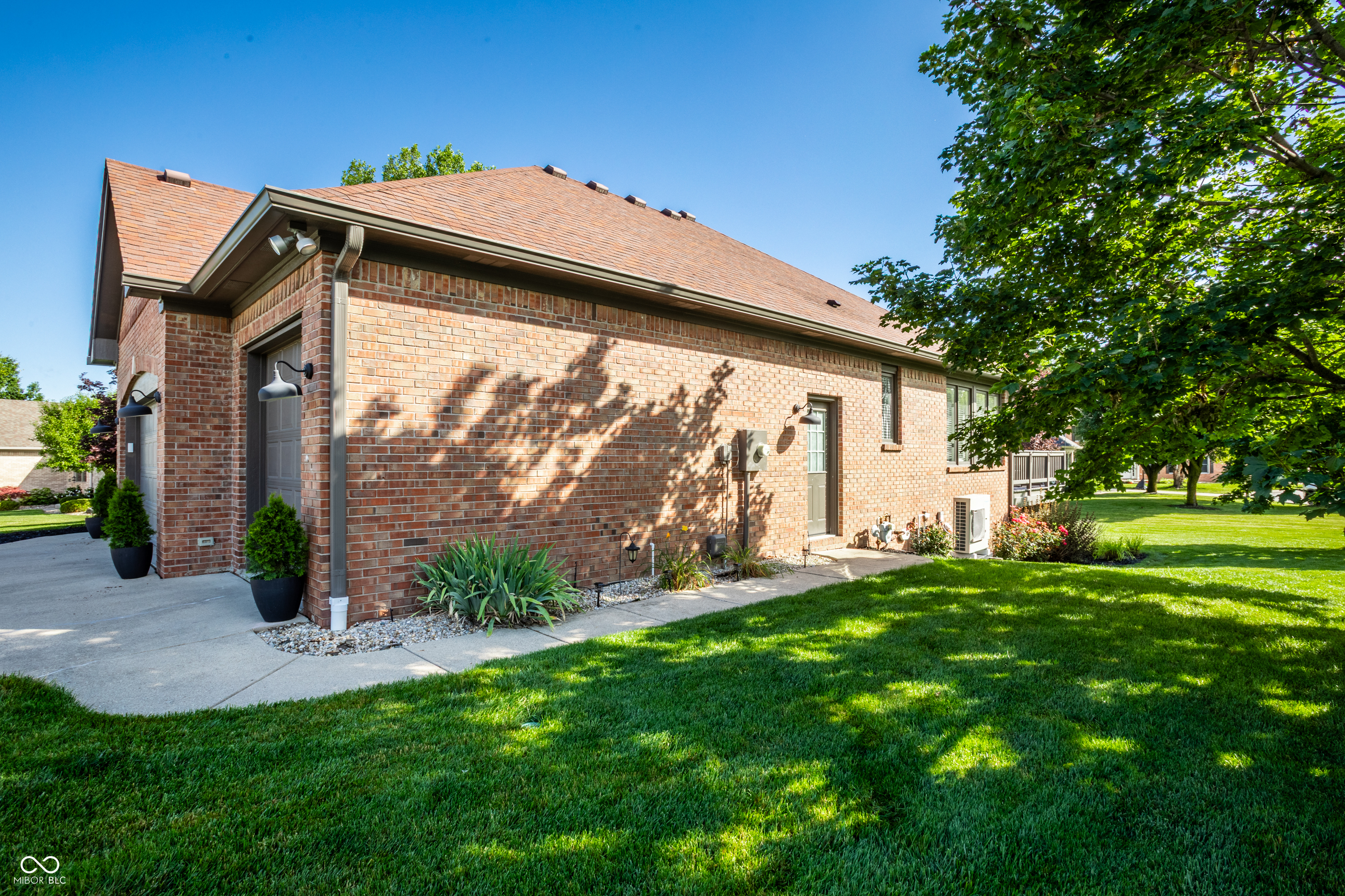 3608 Shoreline Drive