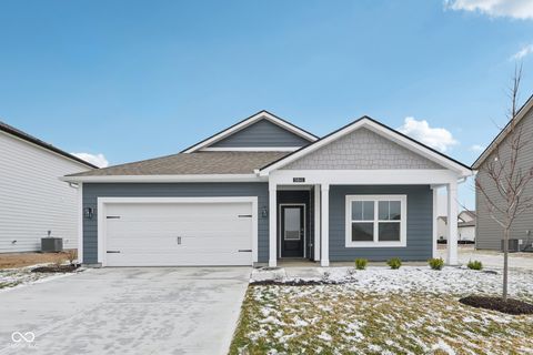 Photo of 5841 Crotal Avenue, Greenwood, IN 46143 (MLS # 22081129)