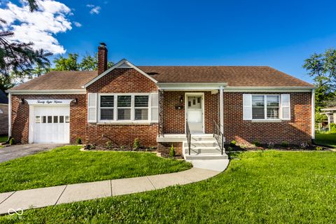 Photo of 2815 W 30th Street, Indianapolis, IN 46222 (MLS # 22108497)