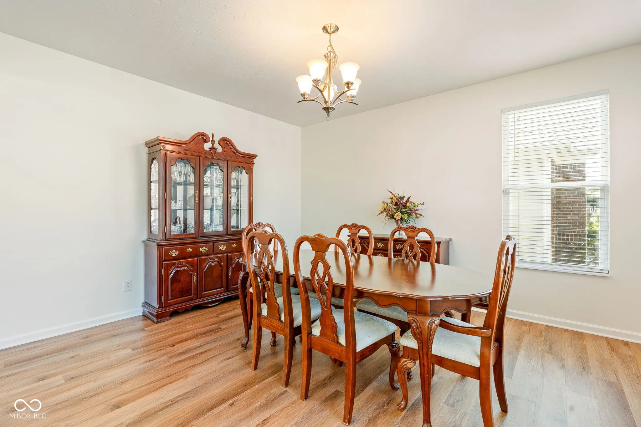 Noblesville, Indiana 46062, United States, 5 Bedrooms Bedrooms, ,3 BathroomsBathrooms,Residential,Active,178325