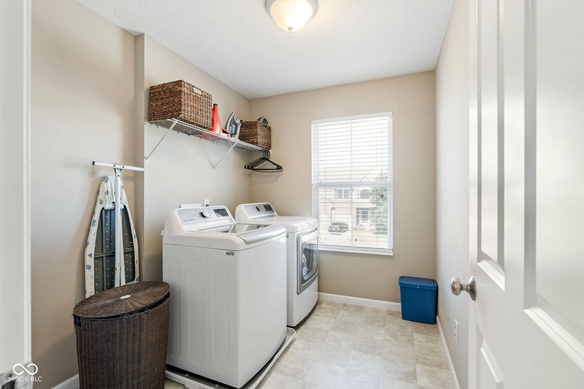 Noblesville, Indiana 46062, United States, 5 Bedrooms Bedrooms, ,3 BathroomsBathrooms,Residential,Active,178325