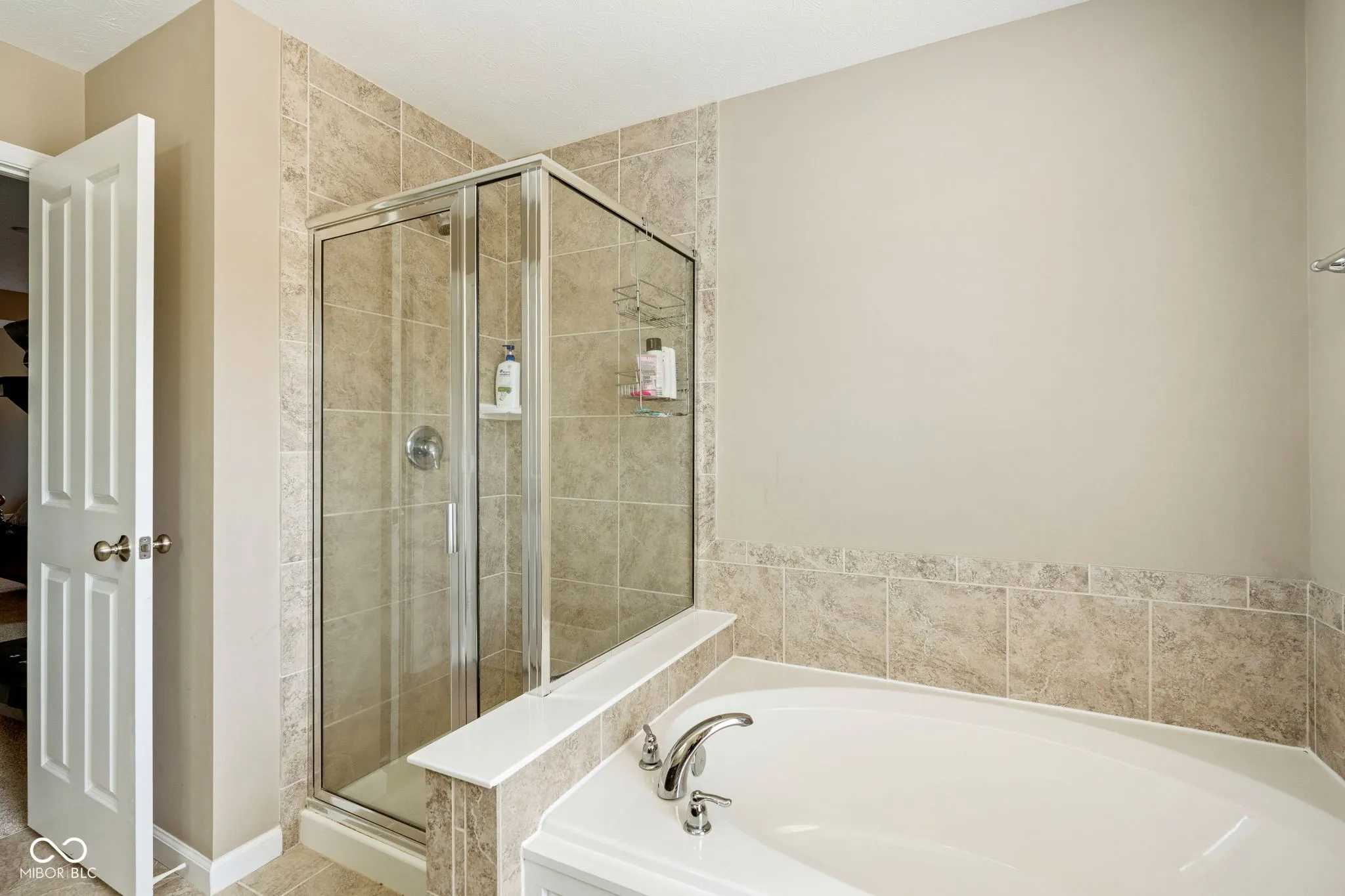 Noblesville, Indiana 46062, United States, 5 Bedrooms Bedrooms, ,3 BathroomsBathrooms,Residential,Active,178325