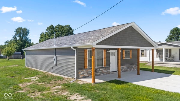 403 W HOWARD ST, CROTHERSVILLE, IN 47229 - Image 55ffb36a554362d2d6ae3fc8dd82ca8c/1661439545