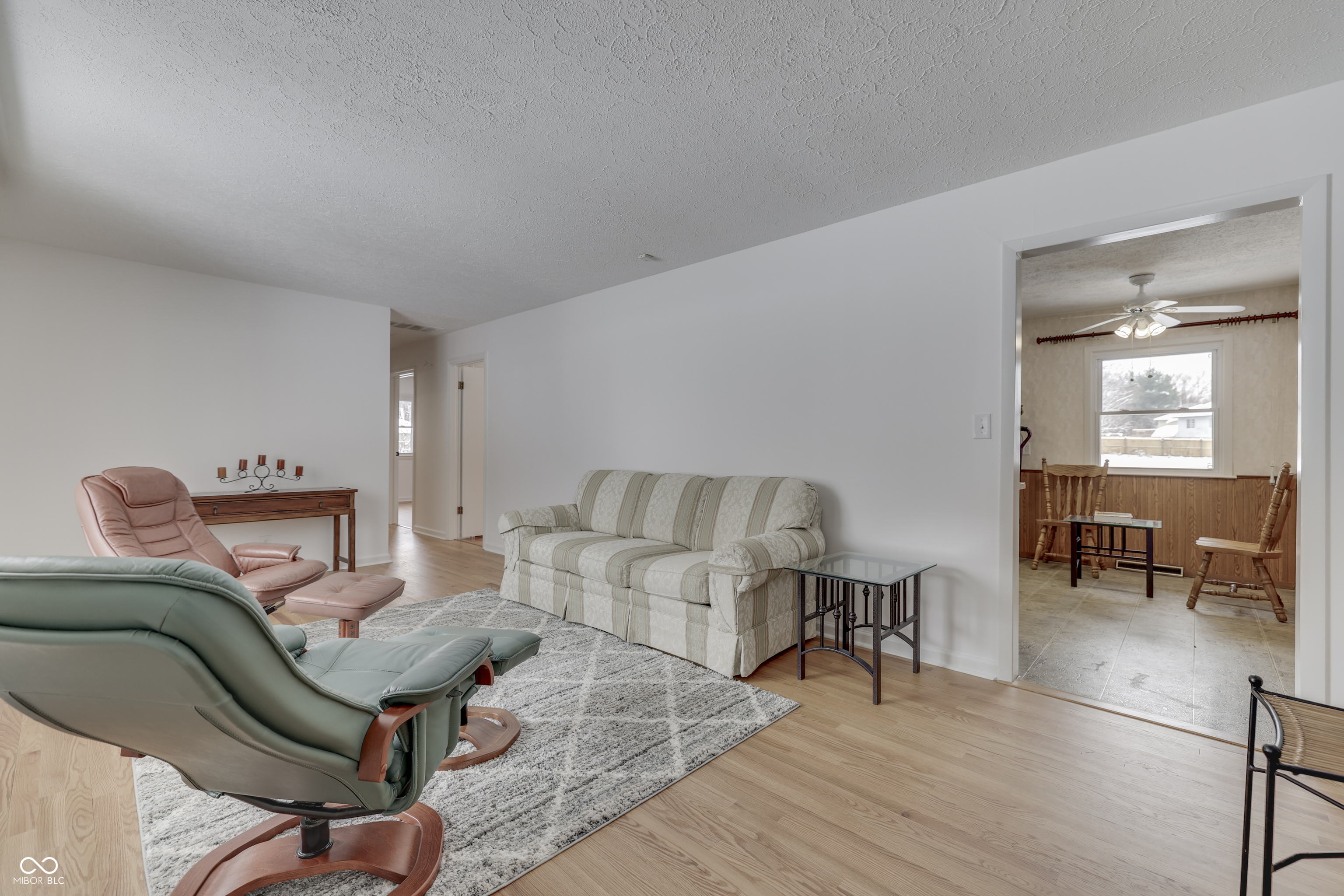 4555 Blackstone Drive