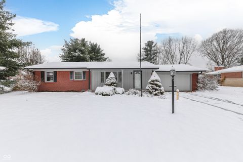 Photo of 4555 Blackstone Drive, Indianapolis, IN 46237 (MLS # 22076010)