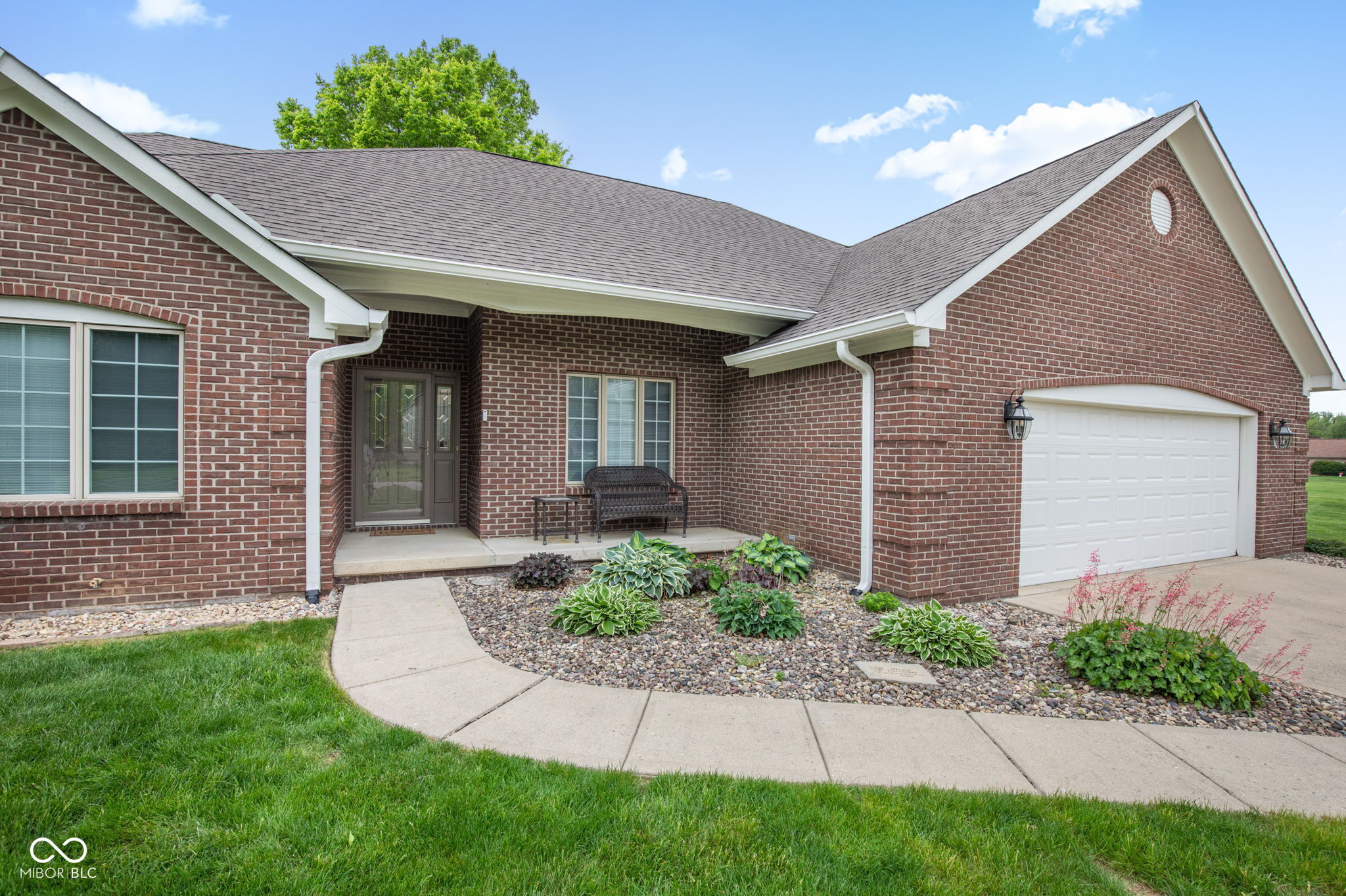 325 E Levi Lane