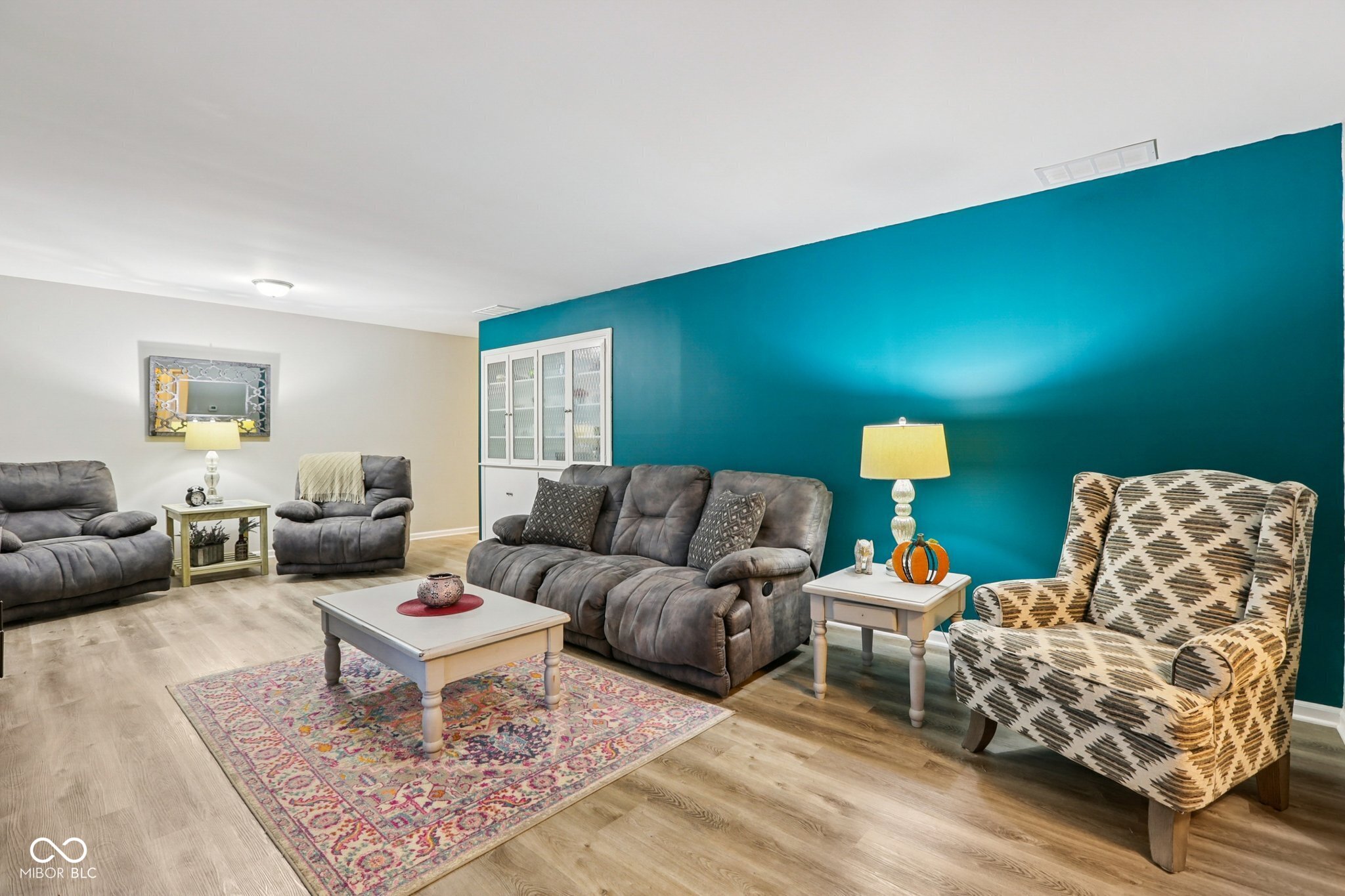 1641 Hillcrest Avenue