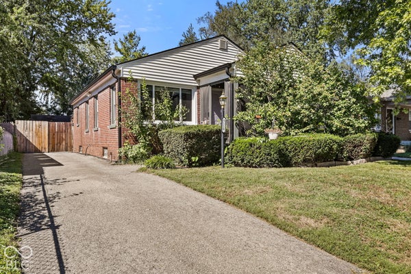 5118 HILLSIDE AVE, INDIANAPOLIS, IN 46205 - Image 5647da7f4db657bbfefb6042a842c644/892917232