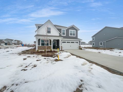 Photo of 2415 Fir Drive, Greenfield, IN 46140 (MLS # 22084484)