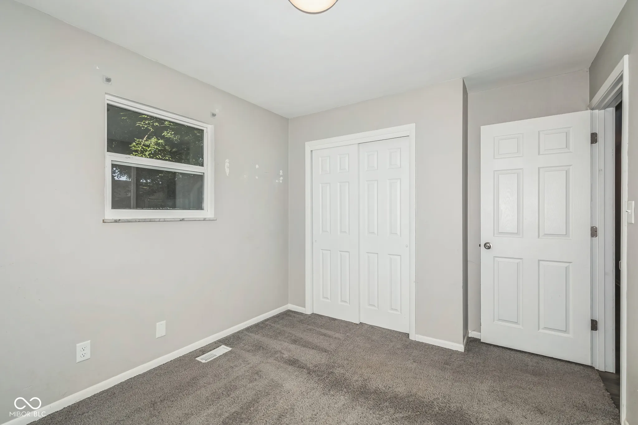 Indianapolis, Indiana 46225, United States, 3 Bedrooms Bedrooms, ,2 BathroomsBathrooms,Residential,Active,178915