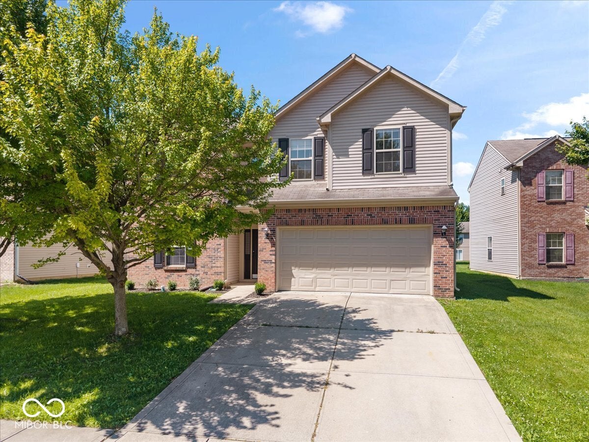 Photo 1 of 35 — 5136 Gray Wood Court, Indianapolis, IN 46235
