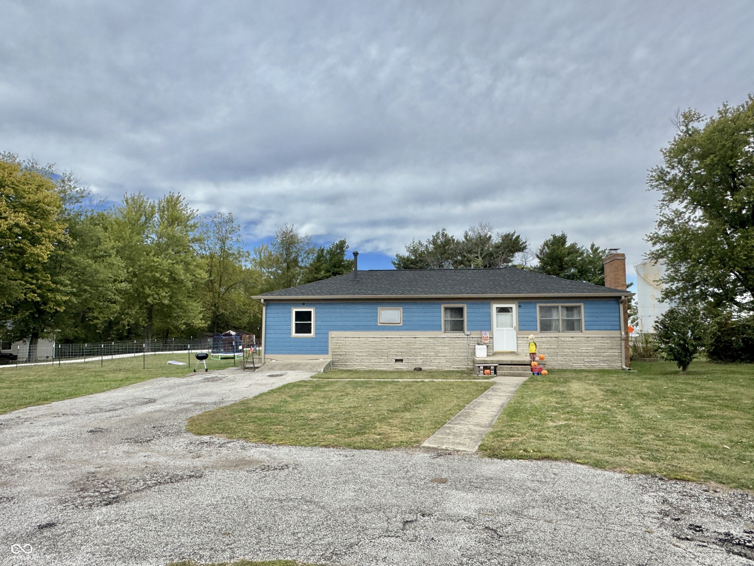 7024 W Us Highway 36 Highway W