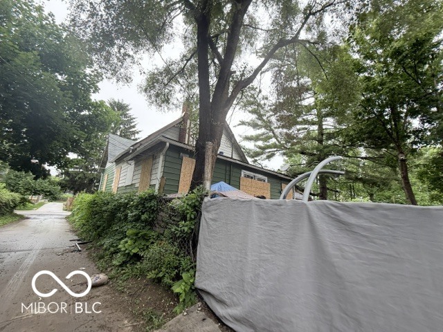 835 N Beville