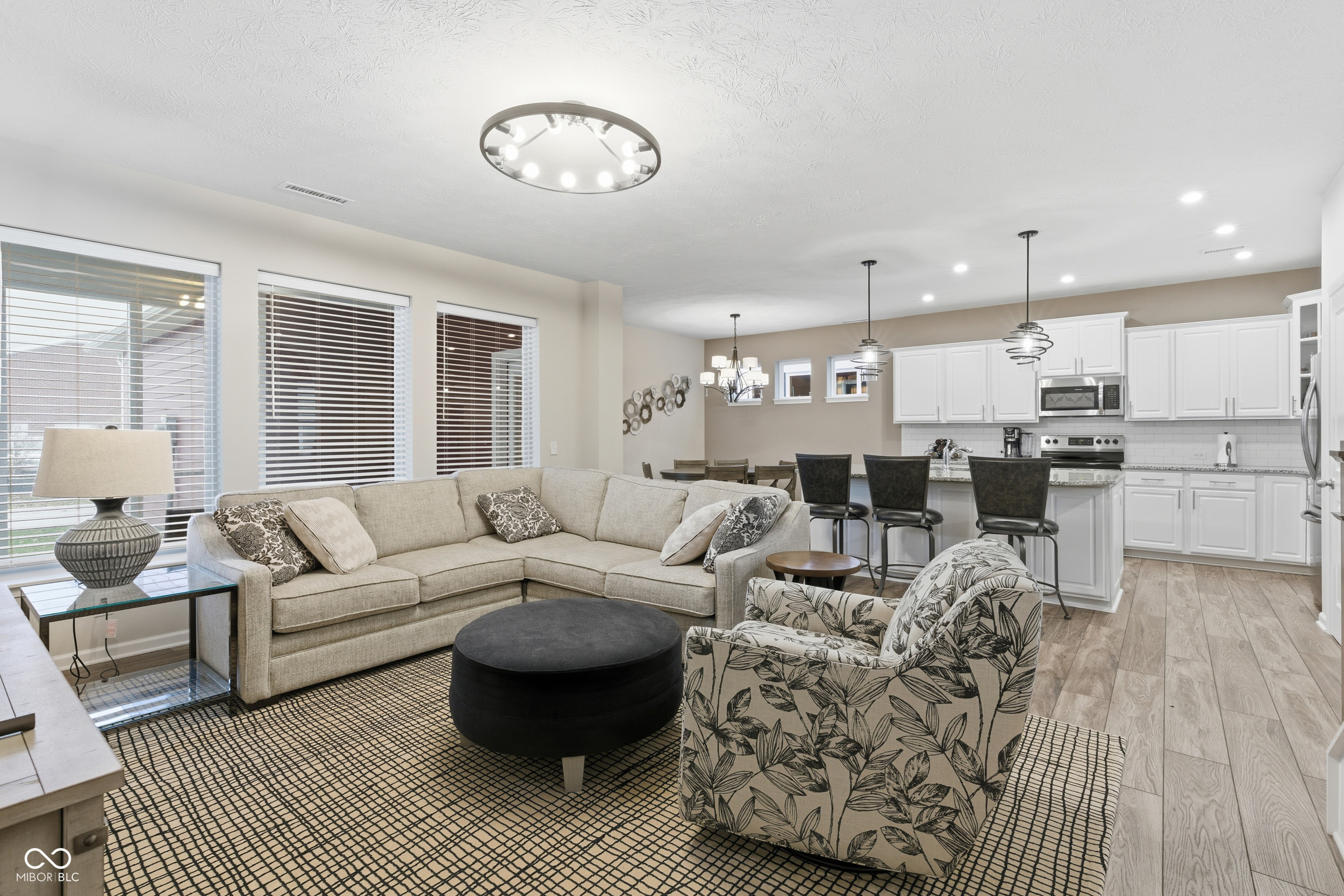 17275 Dovehouse Lane