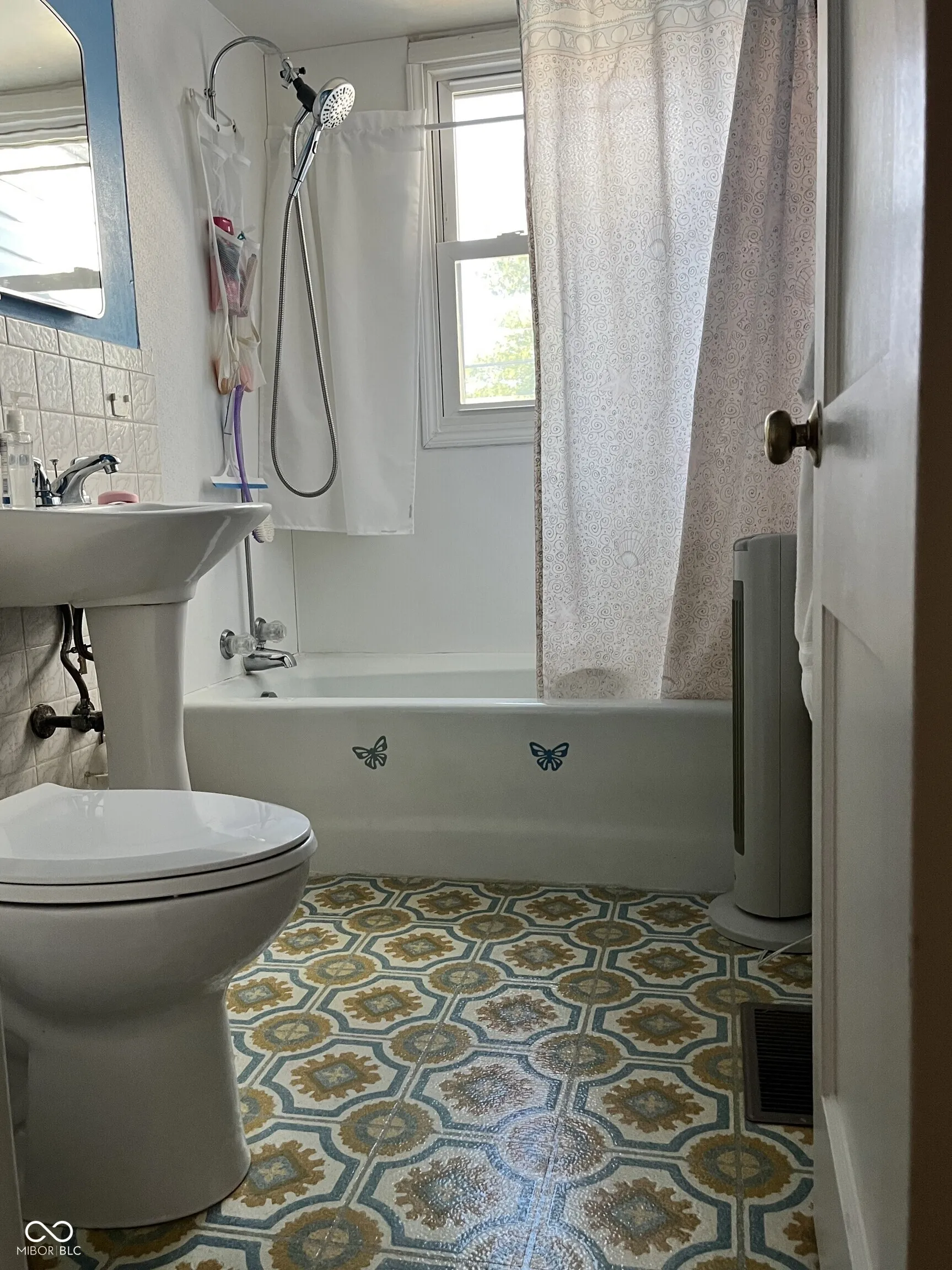 Frankfort, Indiana 46041, United States, 2 Bedrooms Bedrooms, ,1 BathroomBathrooms,Residential,Pending,210924