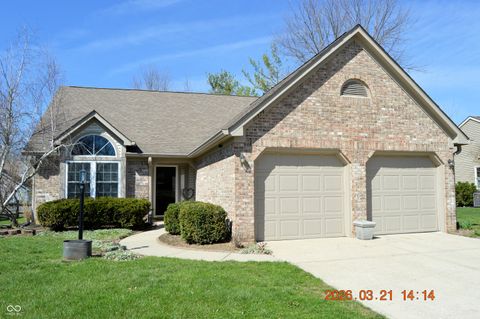 Photo of 11374 Cherry Blossom East Drive, Fishers, IN 46038 (MLS # 22090665)